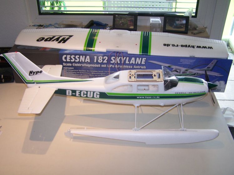 Wasserflugzeug Cessna Skylane 182 RK_Ces_10