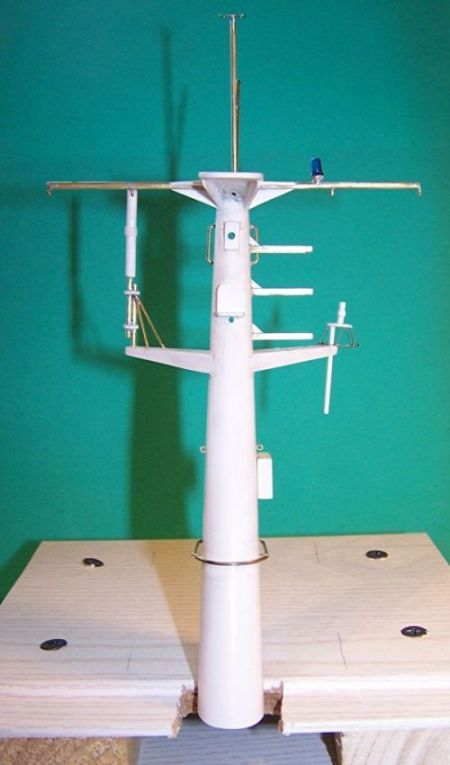 SAR 33  Mast-Rohbau fertig